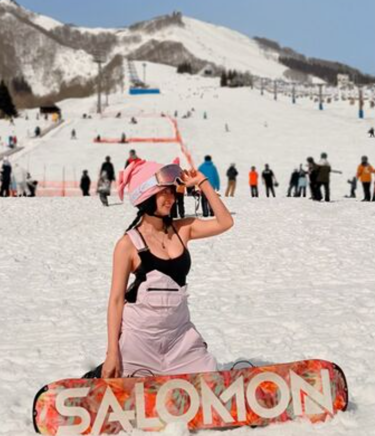 阿喜的滑雪照意外引發爭議。（圖／翻攝阿喜Threads）